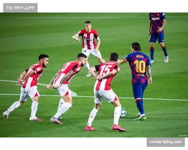 马竞vs巴萨焦点战，大都会球场座无虚席